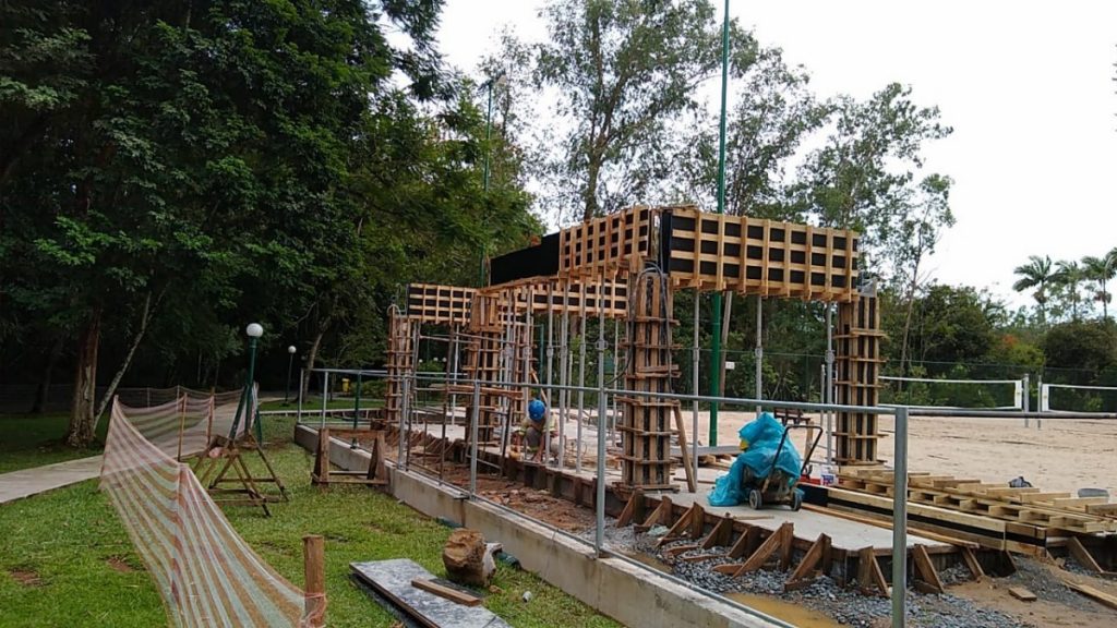 Obra Reforma de Quadras de Tênis e Beach Vôlei - Bela Vista Country Clube em Gaspar/SC