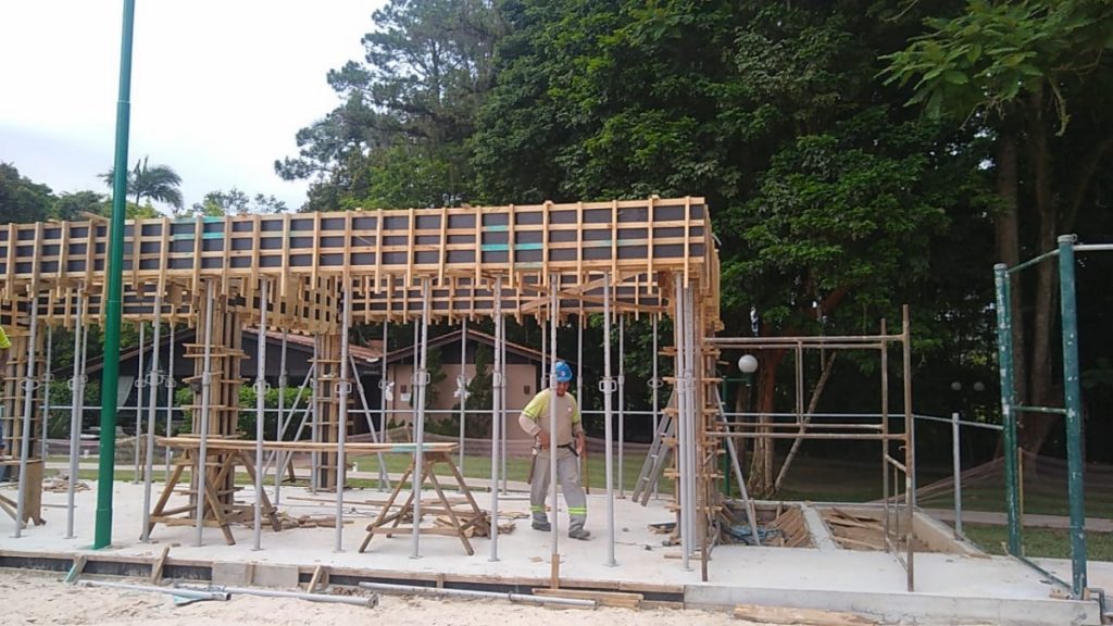 Obra Reforma de Quadras de Tênis e Beach Vôlei - Bela Vista Country Clube em Gaspar/SC