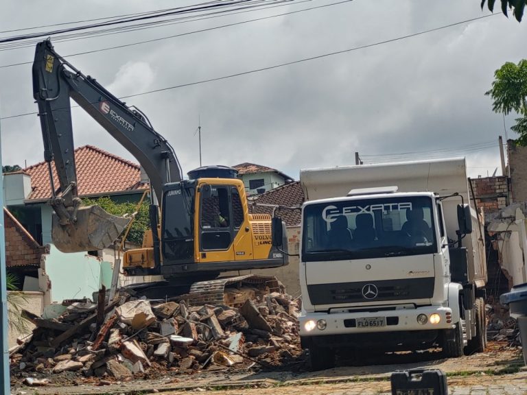 Serviços de Demolições em Blumenau e Região do Vale do Itajaí/SC