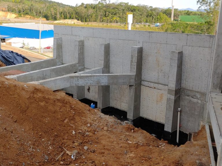 Fundações e Bases Especiais Construção Civil Blumenau e região do vale do Itajaí/SC